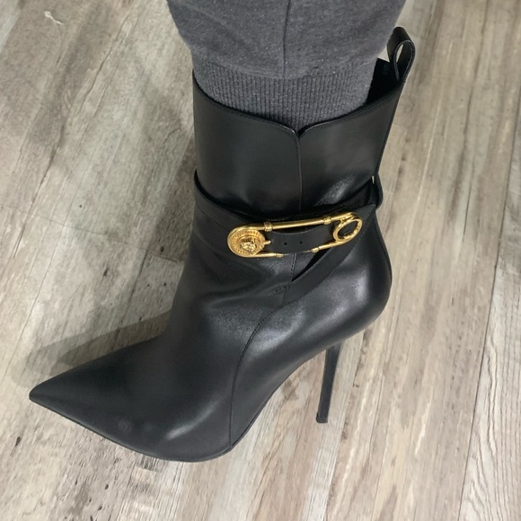 Brand New Versace Black Ankle Boots - Picture 3 of 6